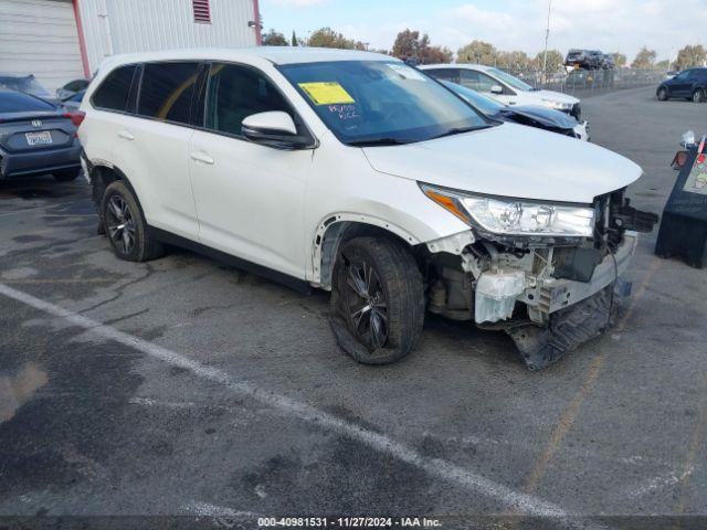  Salvage Toyota Highlander