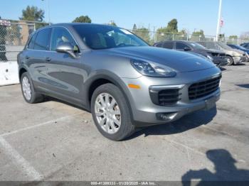  Salvage Porsche Cayenne