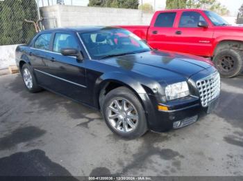  Salvage Chrysler 300