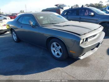  Salvage Dodge Challenger