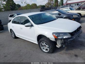  Salvage Volkswagen Passat