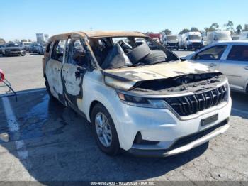  Salvage Kia Carnival