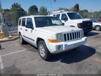  Salvage Jeep Commander