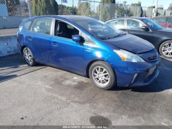  Salvage Toyota Prius v