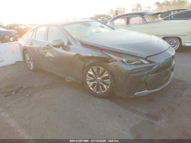  Salvage Toyota Mirai