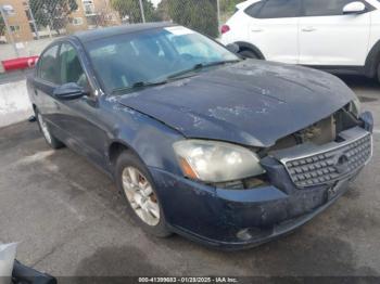  Salvage Nissan Altima