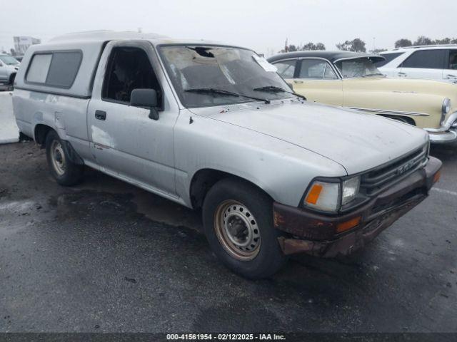  Salvage Toyota Pickup