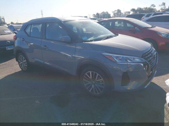  Salvage Nissan Kicks