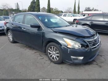  Salvage Nissan Altima