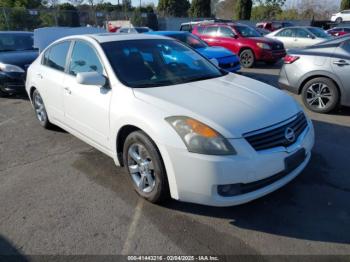  Salvage Nissan Altima