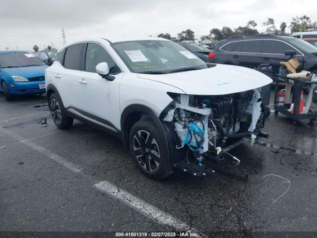  Salvage Nissan Kicks