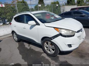  Salvage Hyundai TUCSON