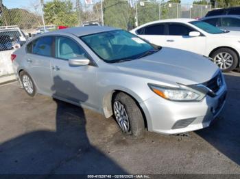  Salvage Nissan Altima