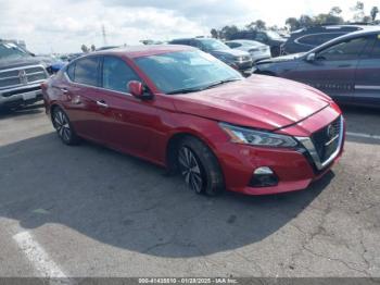  Salvage Nissan Altima