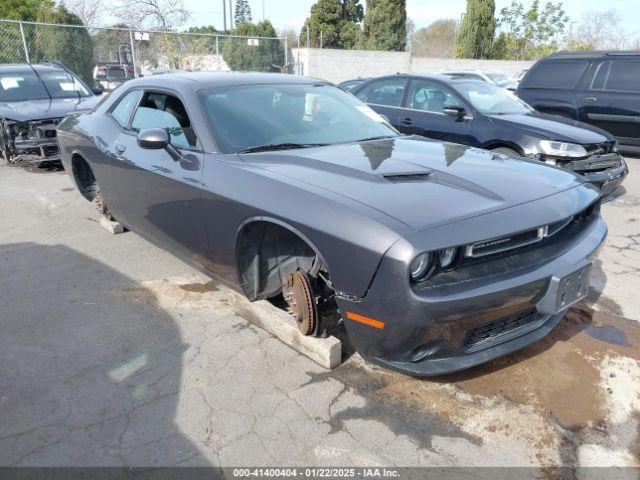  Salvage Dodge Challenger