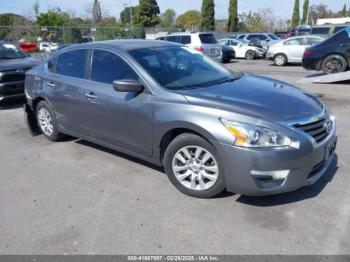  Salvage Nissan Altima