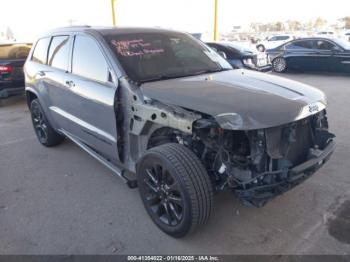  Salvage Jeep Grand Cherokee