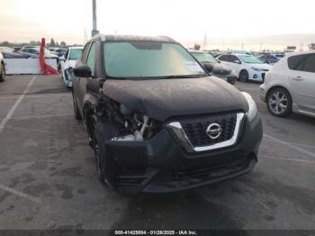  Salvage Nissan Kicks