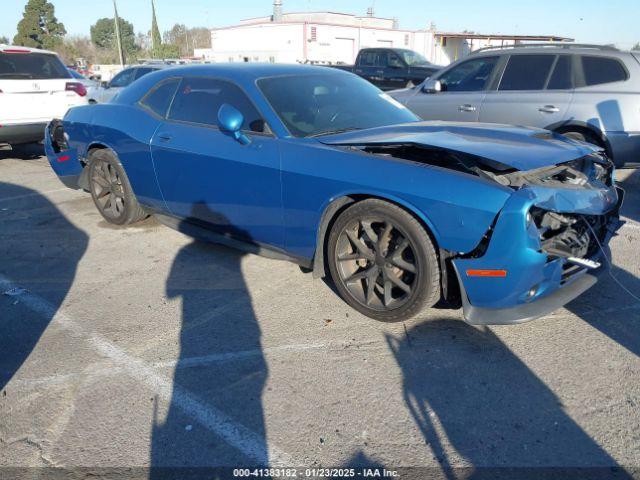  Salvage Dodge Challenger