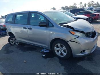  Salvage Toyota Sienna