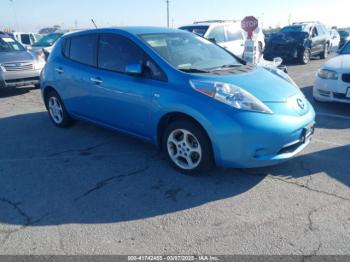  Salvage Nissan LEAF