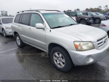  Salvage Toyota Highlander