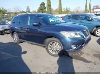  Salvage Nissan Pathfinder