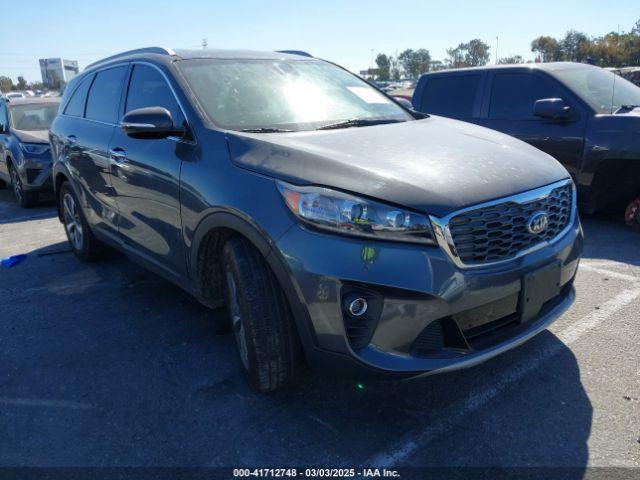  Salvage Kia Sorento