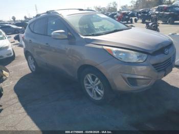  Salvage Hyundai TUCSON