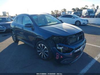  Salvage Mercedes-Benz GLA