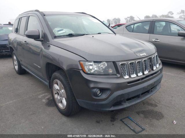  Salvage Jeep Compass