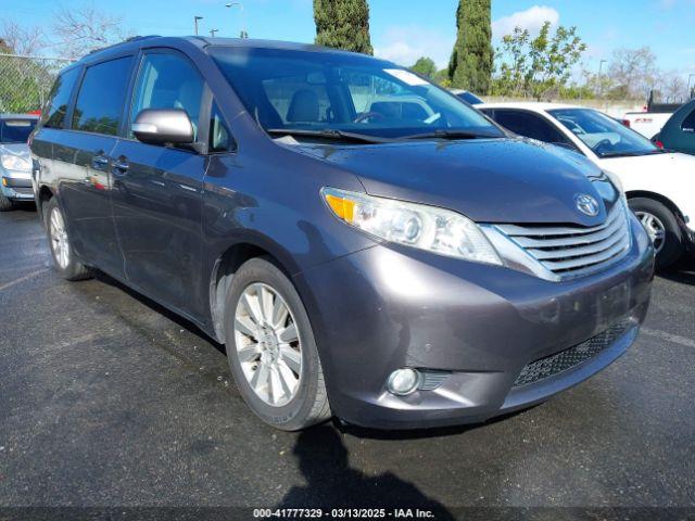  Salvage Toyota Sienna