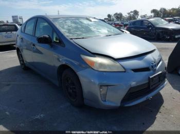  Salvage Toyota Prius