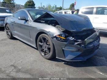  Salvage Ford Mustang