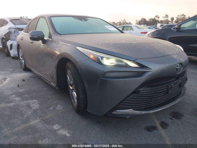  Salvage Toyota Mirai