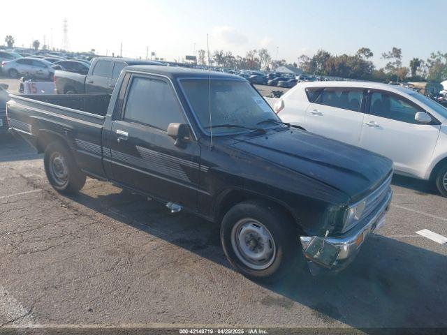  Salvage Toyota Pickup