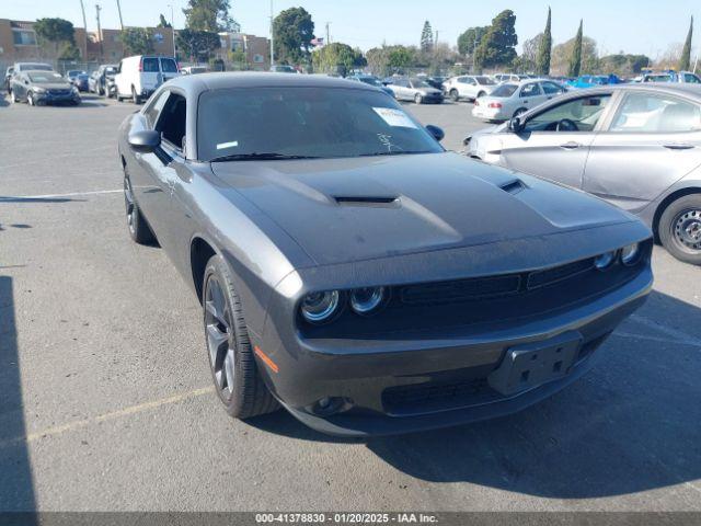  Salvage Dodge Challenger