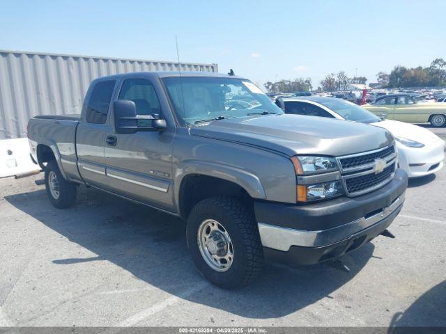  Salvage Chevrolet Silverado 2500