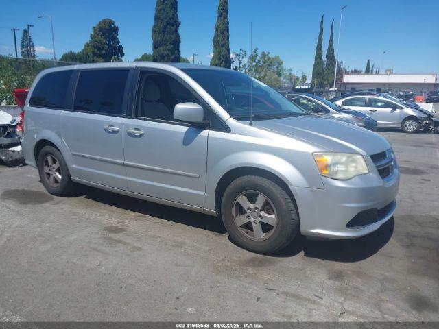  Salvage Dodge Grand Caravan