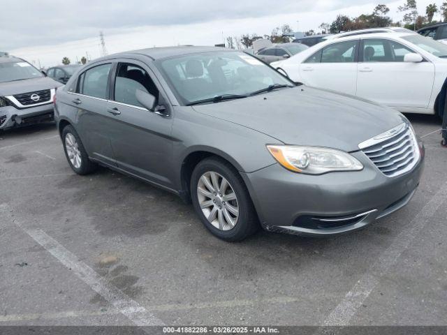  Salvage Chrysler 200