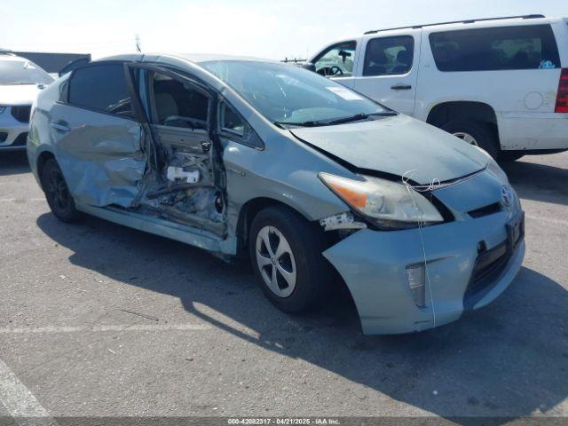 Salvage Toyota Prius