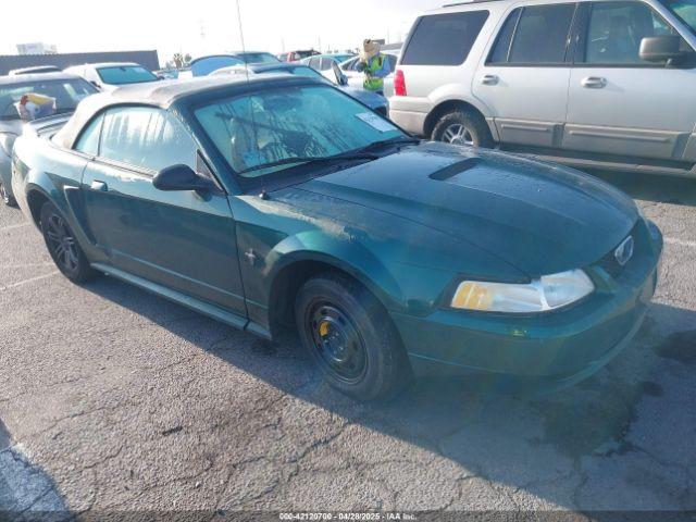  Salvage Ford Mustang