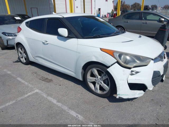  Salvage Hyundai VELOSTER
