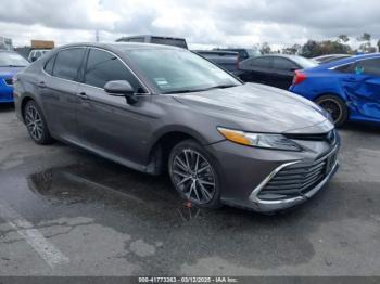  Salvage Toyota Camry