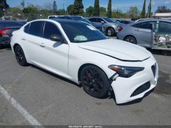  Salvage Alfa Romeo Giulia