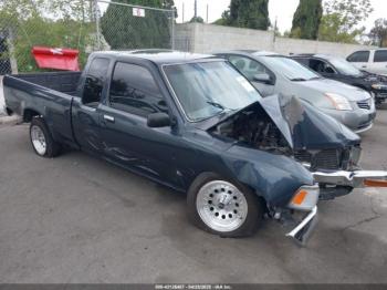  Salvage Toyota Pickup
