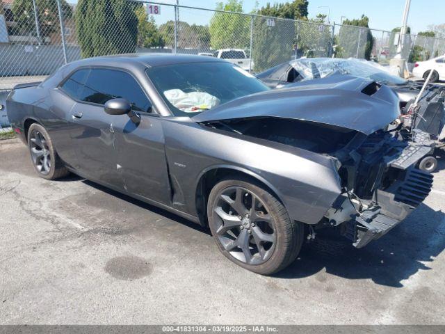  Salvage Dodge Challenger