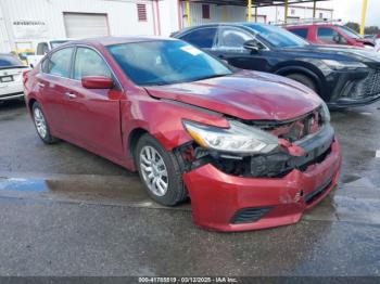  Salvage Nissan Altima