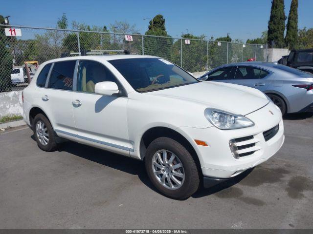  Salvage Porsche Cayenne