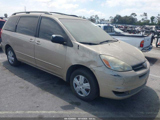  Salvage Toyota Sienna